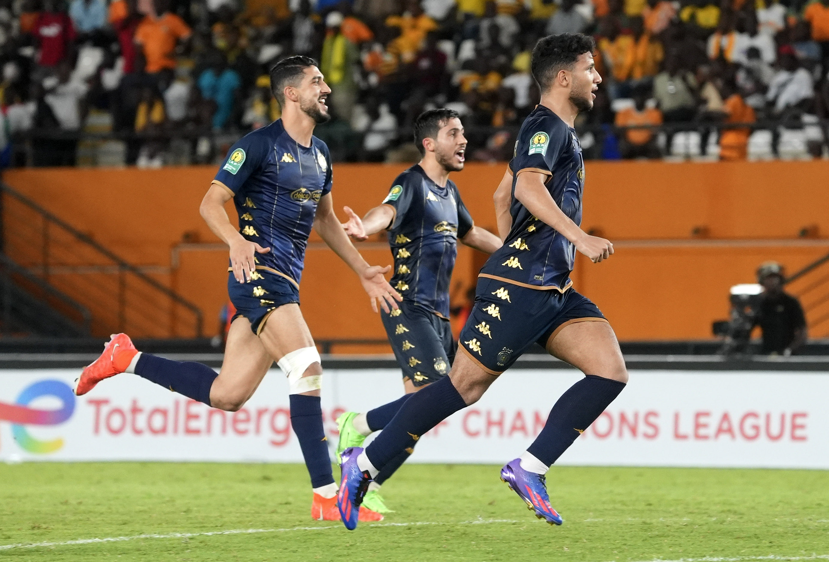 Miguel Cardoso lauds electrifying African football stadium atmosphere 
